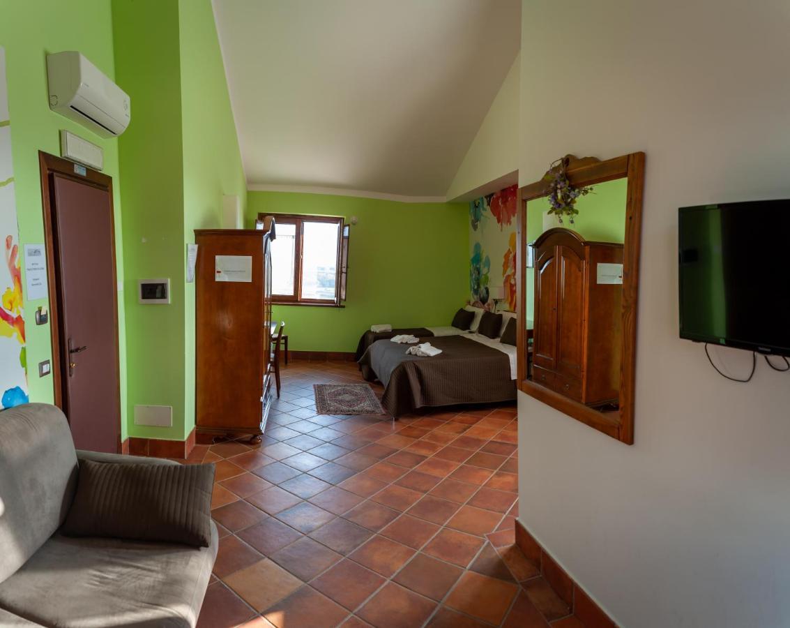 Tenuta Terre Dei Latini Segni
